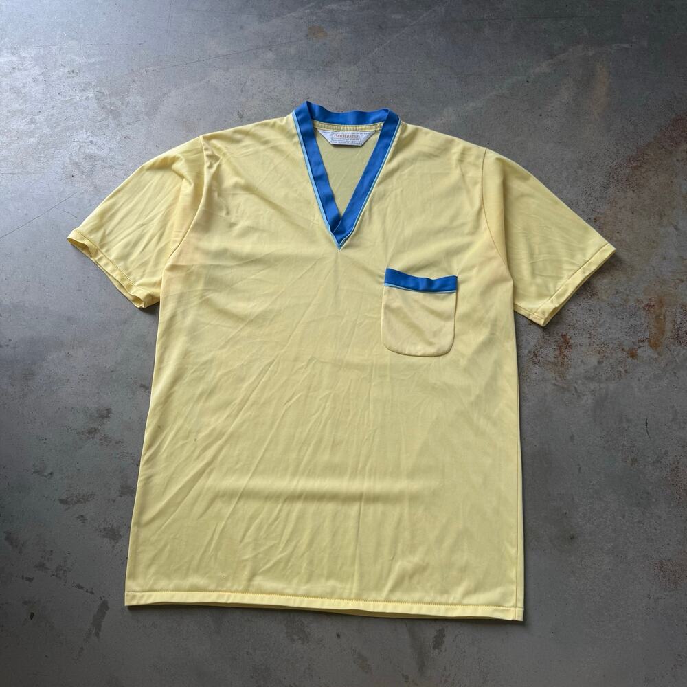 Vintage 70’s Andhurst Nylon Classic Retro V-Neck Pocket T-shirt Size Large